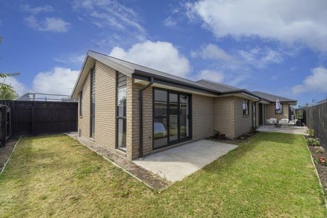 Photo of property in 18 Grey Way, Russley, Christchurch, 8042