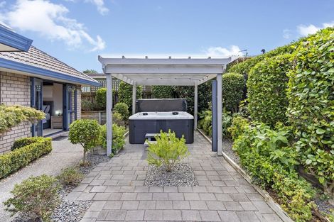 Photo of property in 45a Andrew Road, Howick, Auckland, 2010