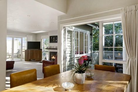 Photo of property in 104 Gillies Avenue, Taupo, 3330