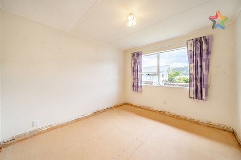 Photo of property in 6 Kendal Grove, Wainuiomata, Lower Hutt, 5014