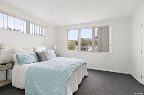 Photo of property in 7 Queen Mary Avenue, New Lynn, Auckland, 0600