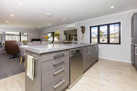 Photo of property in 56a Martin Street, Wallaceville, Upper Hutt, 5018