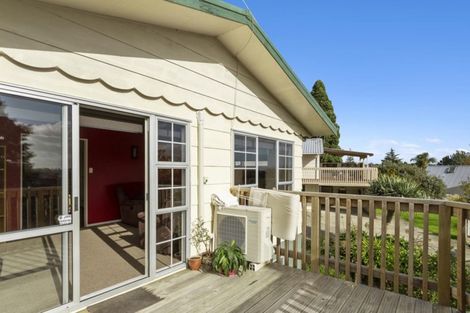 Photo of property in 10 Victory Street, Welcome Bay, Tauranga, 3112