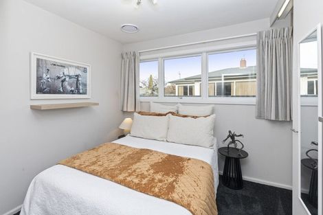 Photo of property in 21 Brent Place, Papanui, Christchurch, 8053