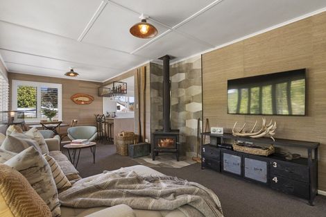 Photo of property in 28 Kinloch Road, Kinloch, Taupo, 3377