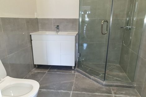 Photo of property in 21 Millcroft Lane, Ranui, Auckland, 0612