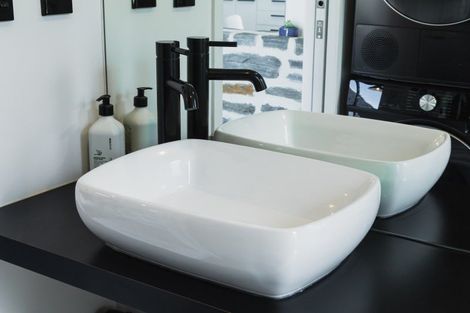 Photo of property in 5 Mistake Drive, Lake Tekapo, 7999