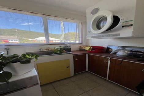 Photo of property in 2 Feist Street, Naenae, Lower Hutt, 5011