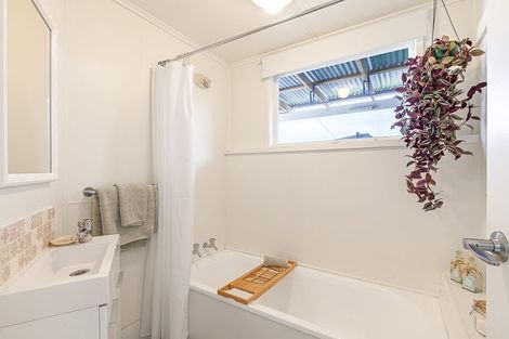 Photo of property in 1 Tait Street, Ruby Bay, Mapua, 7005
