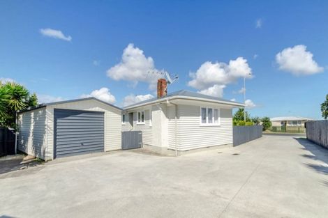 Photo of property in 102 Dominion Road, Papakura, 2110