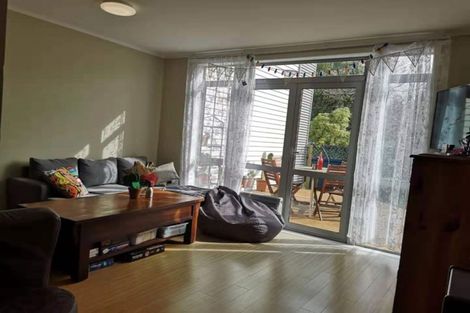 Photo of property in 14/15 Andersons Road, Oteha, Auckland, 0632