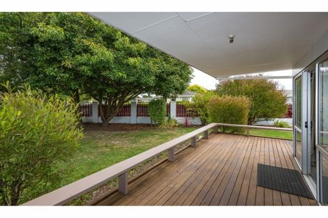 Photo of property in 2 Magenta Place, Dinsdale, Hamilton, 3204