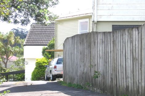 Photo of property in 2/1 Cronin Place, Beach Haven, Auckland, 0626