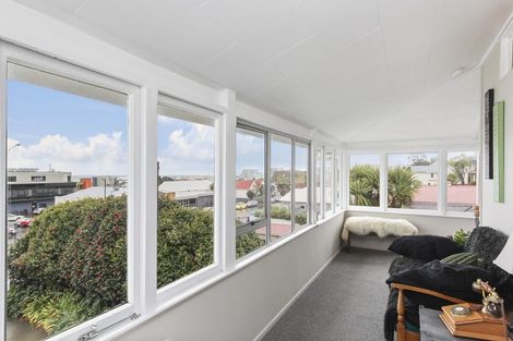 Photo of property in 55 Vivian Street, New Plymouth, 4310