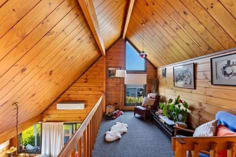 Photo of property in 5 Kaitake Place, Oakura, 4314