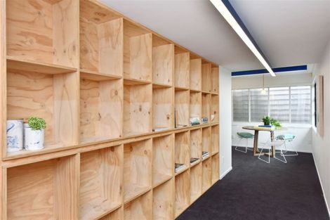 Photo of property in 6 Craigieburn Lane, Mount Pleasant, Christchurch, 8081