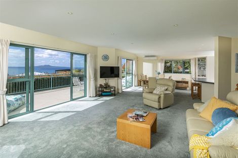 Photo of property in 19a Orchard Road, Browns Bay, Auckland, 0630