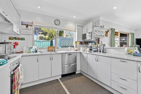Photo of property in 32a Centreway Road, Orewa, 0931