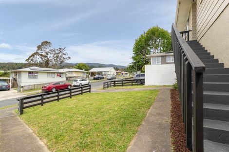 Photo of property in 54 Speargrass Grove, Timberlea, Upper Hutt, 5018