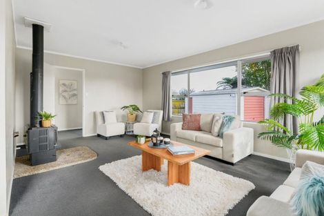 Photo of property in 11 Crawshaw Drive, Nawton, Hamilton, 3200