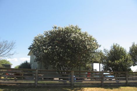 Photo of property in 550 Pukehina Parade, Pukehina, Te Puke, 3189