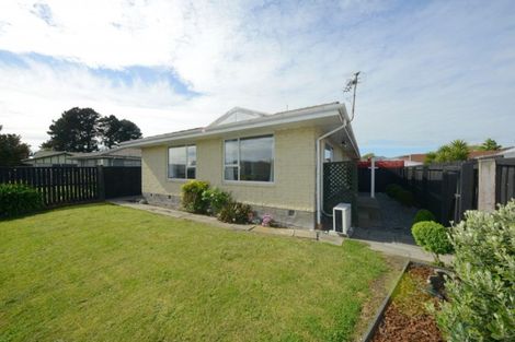 Photo of property in 1/102 Hay Street, Bromley, Christchurch, 8062