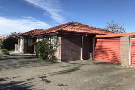 Photo of property in 2/42 Division Street, Riccarton, Christchurch, 8041