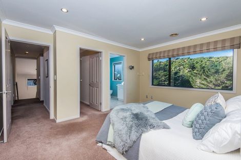 Photo of property in 53 Te Puia Drive, Aotea, Porirua, 5024