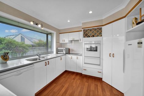 Photo of property in 11 Ash Place, Whalers Gate, New Plymouth, 4310