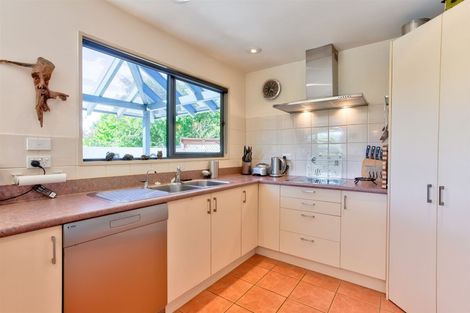 Photo of property in 72 Meadowstone Drive, Wanaka, 9305