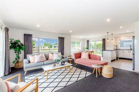 Photo of property in 1 Gardner Place, Otaki, 5512