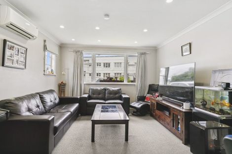 Photo of property in 5 East Street, Petone, Lower Hutt, 5012