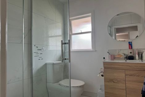 Photo of property in 3/13 Creamer Avenue, Belmont, Auckland, 0622