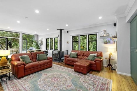 Photo of property in 124 Kamahi Street, Stokes Valley, Lower Hutt, 5019