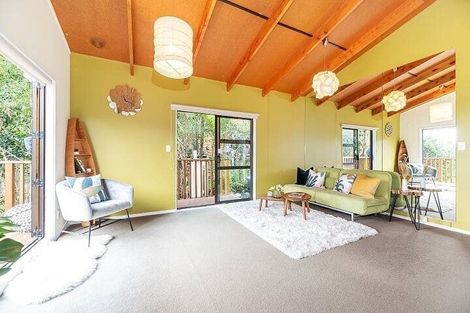 Photo of property in 2/179 Blockhouse Bay Road, Avondale, Auckland, 0600
