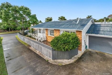 Photo of property in 15a The Circle, Manly, Whangaparaoa, 0930