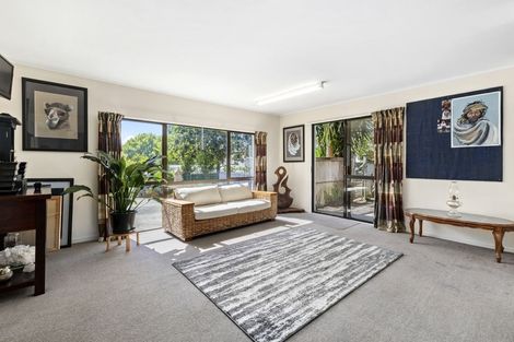 Photo of property in 10 Sunburst Lane, Torbay, Auckland, 0630