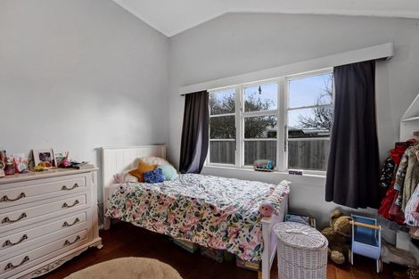 Photo of property in 196 Bridge Street, Eltham, 4322