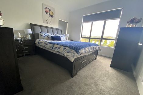 Photo of property in 6b Claverton Grove, Churton Park, Wellington, 6037