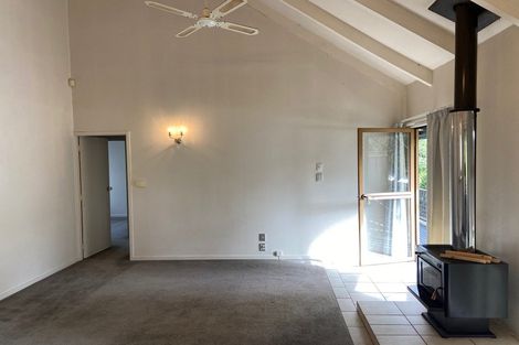 Photo of property in 1/86 Mountbatten Avenue, Hillcrest, Auckland, 0627