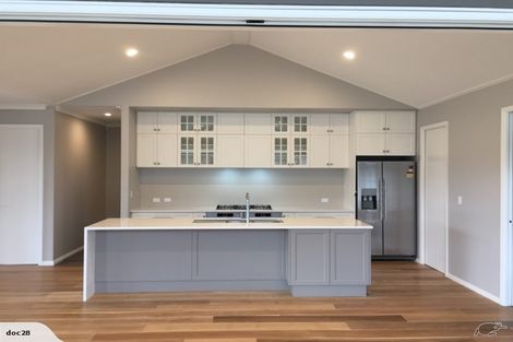 Photo of property in 8 Waitemata Drive, One Tree Point, 0118