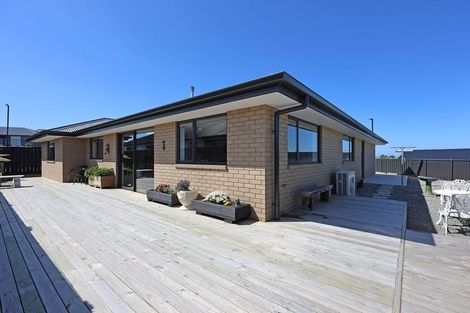Photo of property in 27 Clydesdale Drive, Holmes Hill, Oamaru, 9401