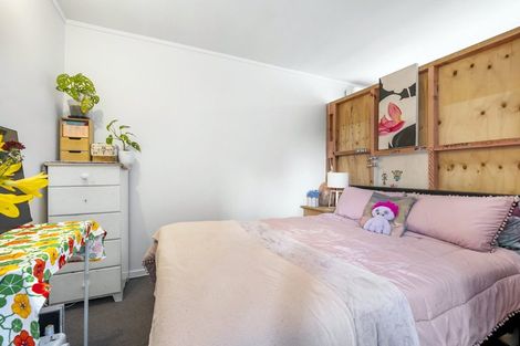 Photo of property in 4 Spinella Drive, Bayview, Auckland, 0629