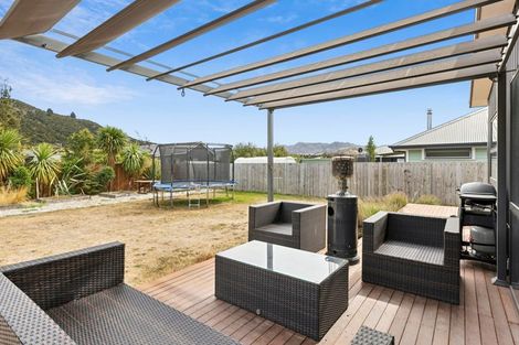 Photo of property in 5 Mallard Street, Albert Town, Wanaka, 9305