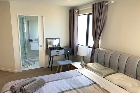 Photo of property in 2 Lyndon Street, Riccarton, Christchurch, 8011