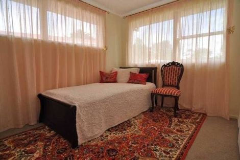 Photo of property in 34 Riverpark Crescent, Henderson, Auckland, 0610