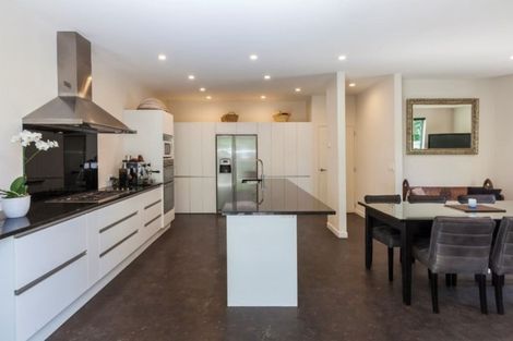 Photo of property in 1 Medbury Terrace, Fendalton, Christchurch, 8041