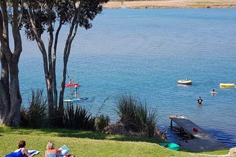 Photo of property in 281 Cove Road, Waipu, 0582