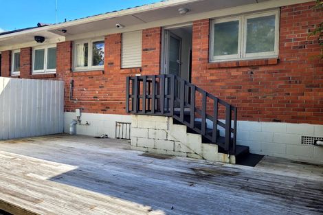 Photo of property in 3/20 Seaview Road, Castor Bay, Auckland, 0620