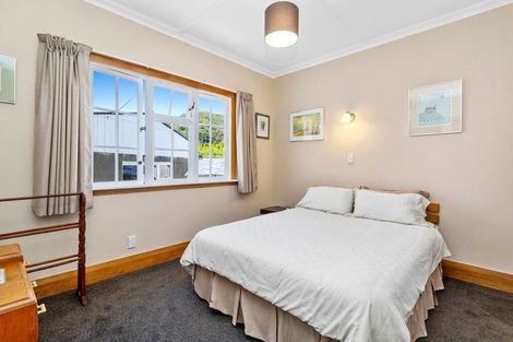 Photo of property in 14 Burnside Street, Waterloo, Lower Hutt, 5011